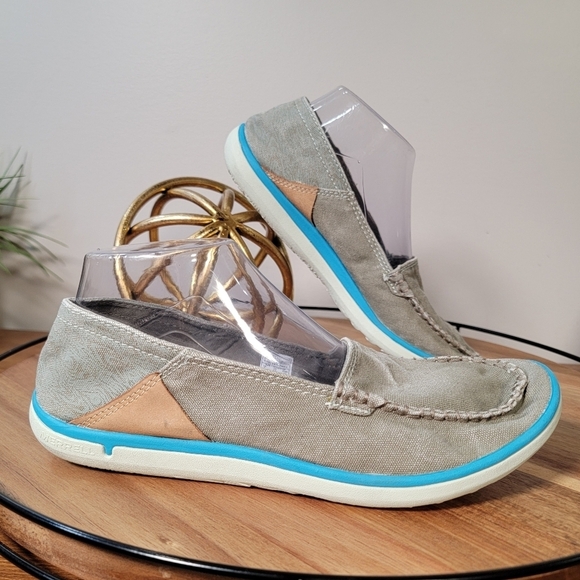 Merrell Tan and Blue Loafers - Picture 8 of 16